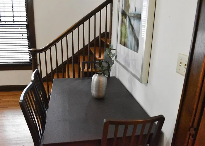 The House - New Crestview Apartment Columbus